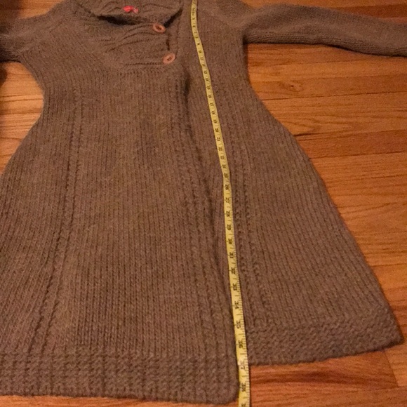 Fabiola Italy beige wool blend duster sweater - Picture 8 of 8